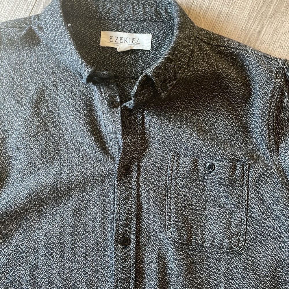 Ezekiel Hearty Men’s Button Down 100%Cotton Shirt - Picture 3 of 8
